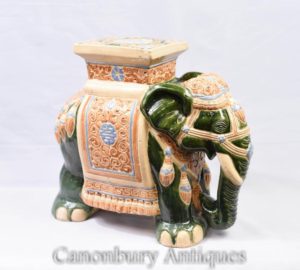 الإنجليزية Majolica Pottery الفيل مقعد راج