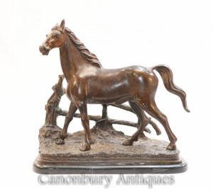 تمثال الحصان البرونزي الفرنسي - الفروسية موني مين