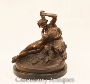 عموم البرونزية الكلاسيكية وتمثال عارية الإناث-تمثال أسطورة الرومانية